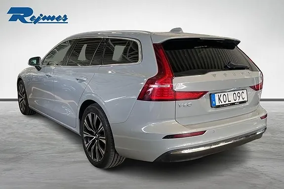 Volvo V60 2025 photo 2