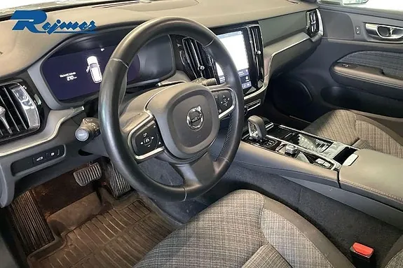 Volvo V60 2025 photo 4