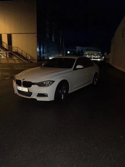 BMW 318D 2015 photo 5