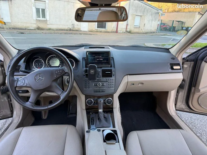 Mercedes-Benz C-Class 2009 photo 3