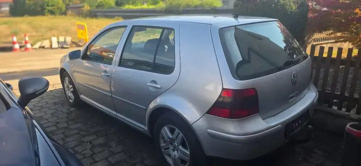 Volkswagen Golf 2001 photo 3