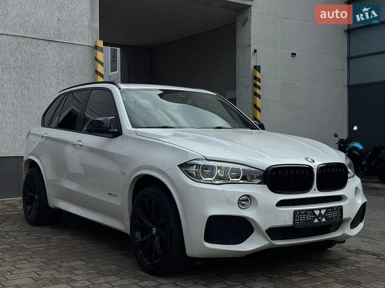 BMW X5 2014 photo 2