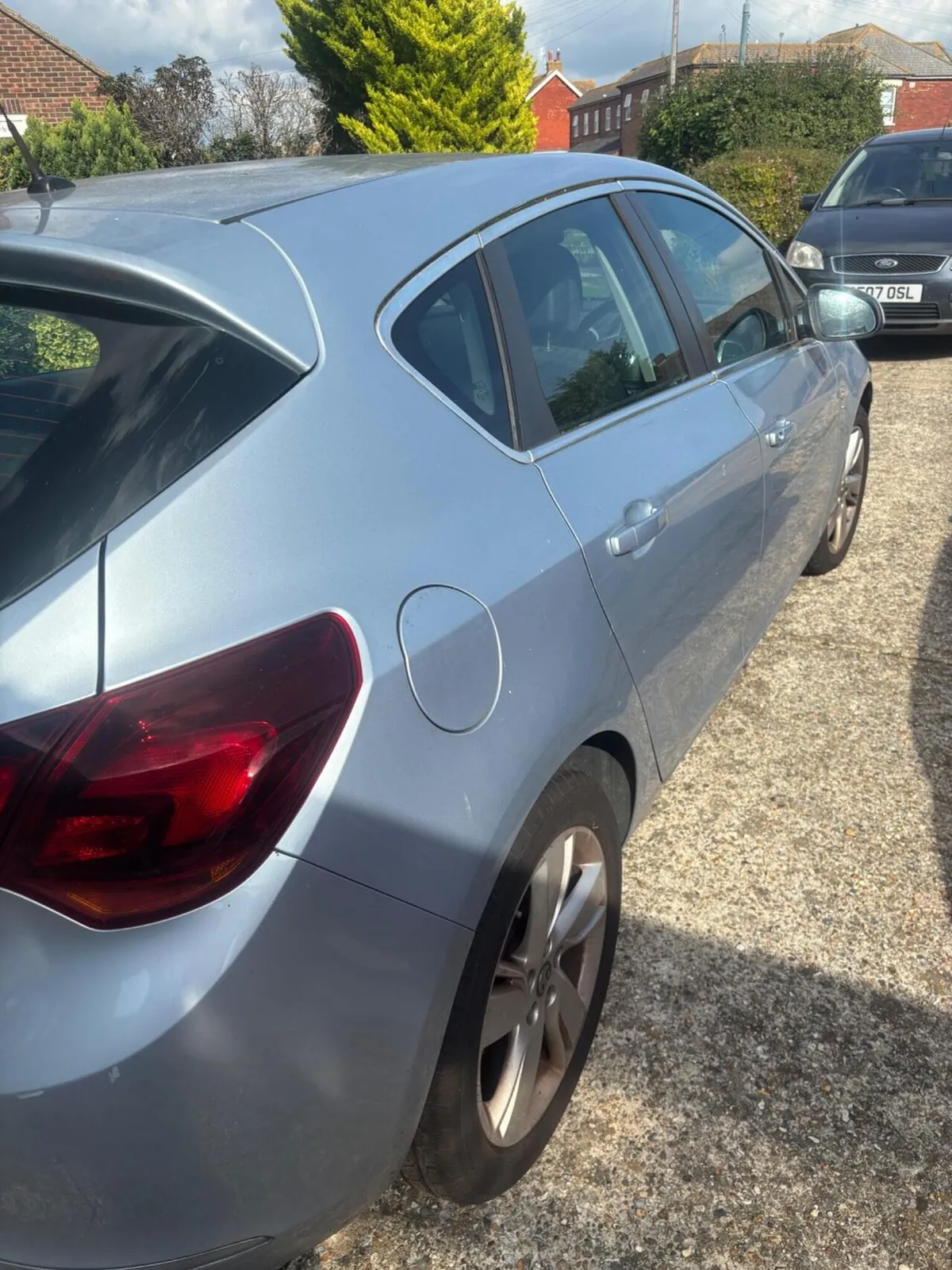 Vauxhall Astra 2015 photo 2