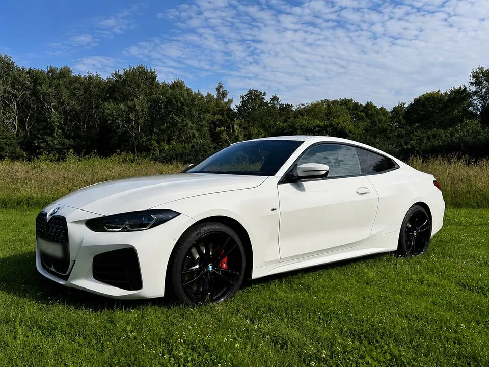 BMW M440I