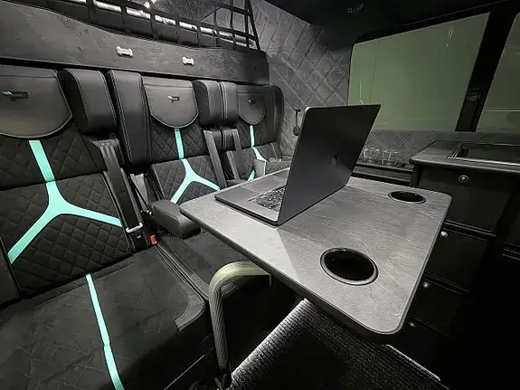 Mercedes-Benz Sprinter 319 2025 photo 2