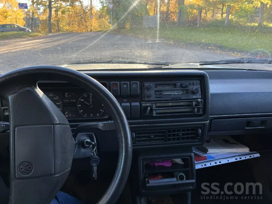 Volkswagen Golf 1988 photo 4