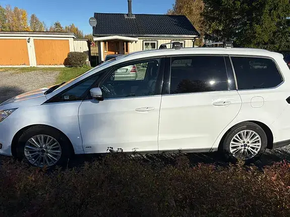 Ford Galaxy 2018 photo 3