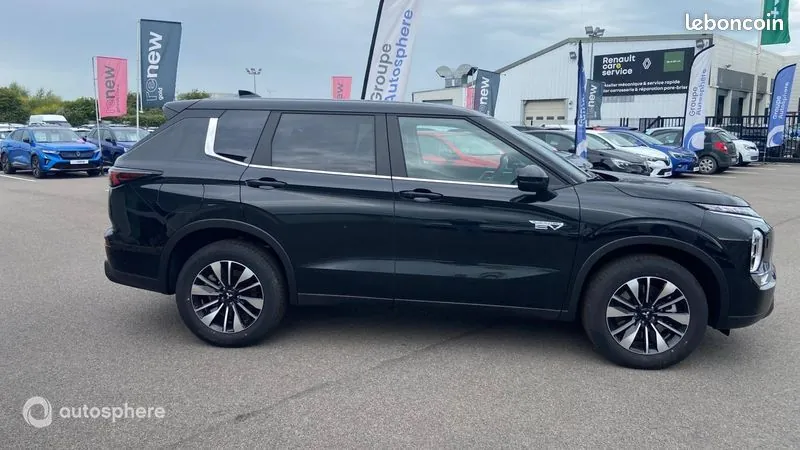 Mitsubishi Outlander 2026 photo 4