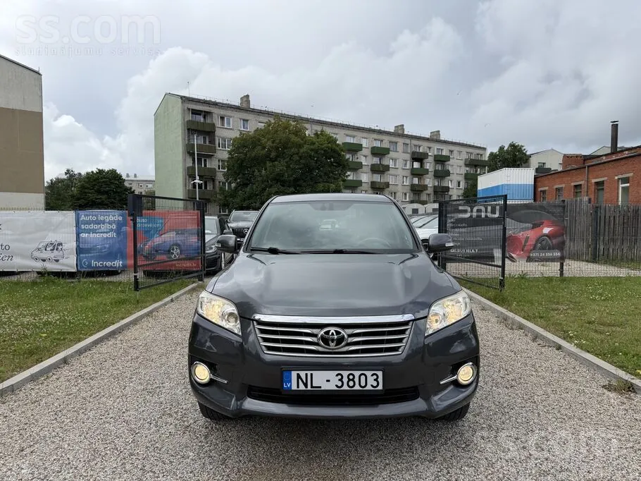 Toyota Rav4 2012 photo 2