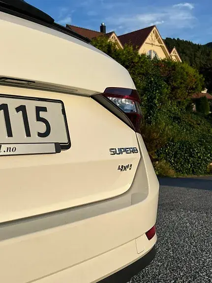 Skoda Superb 2019 photo 5