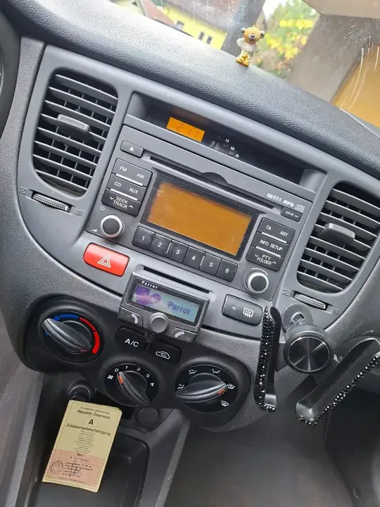 Kia Rio 2008 photo 3