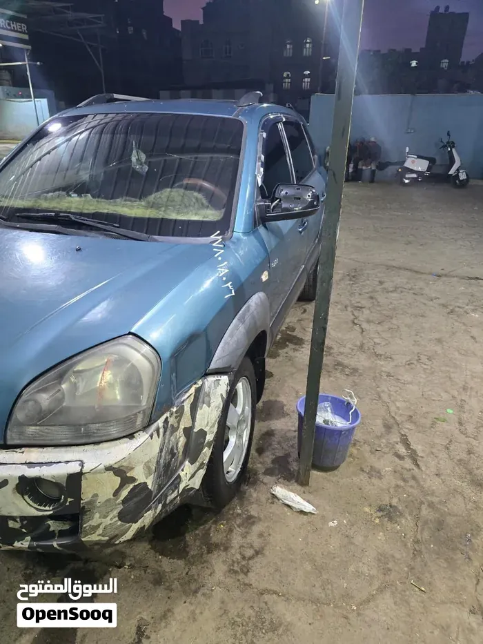 Hyundai Tucson 2004 photo 2