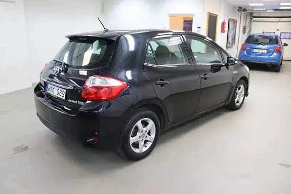 Toyota Auris 2010 photo 5