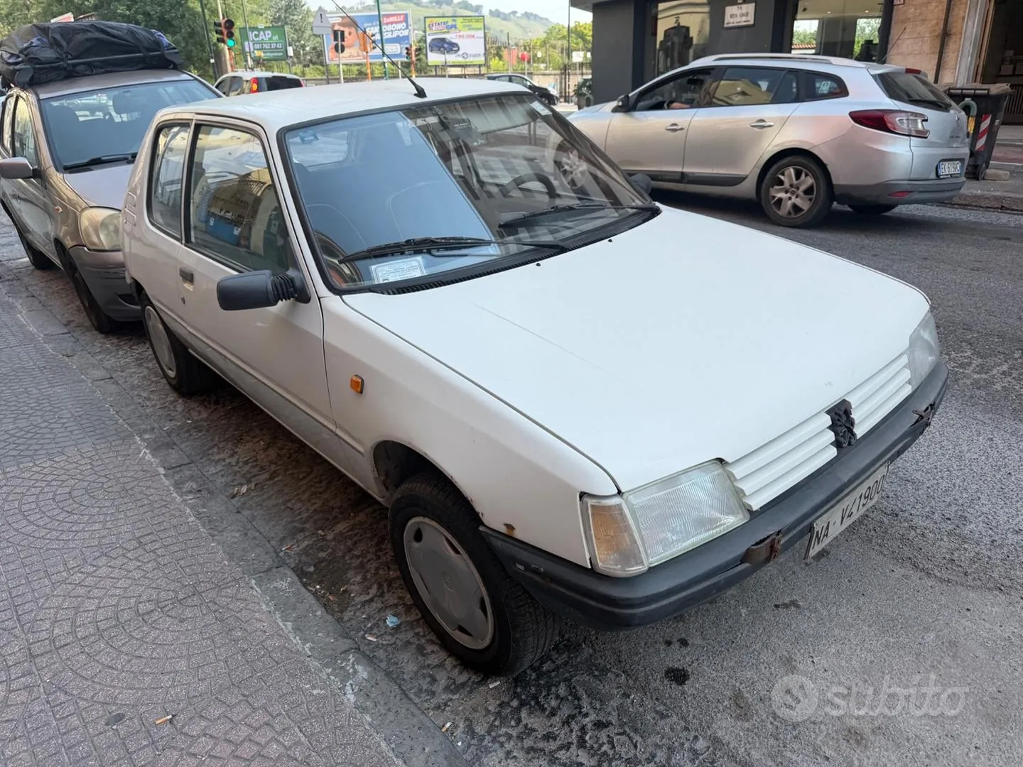 Peugeot 205