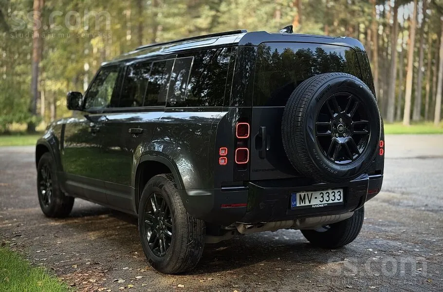 Land Rover Defender 2022 photo 4