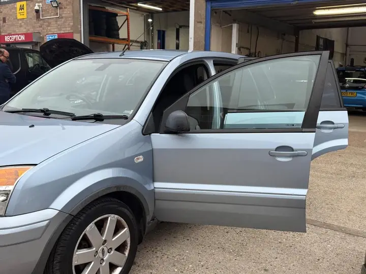 Ford Fusion 2008 photo 4
