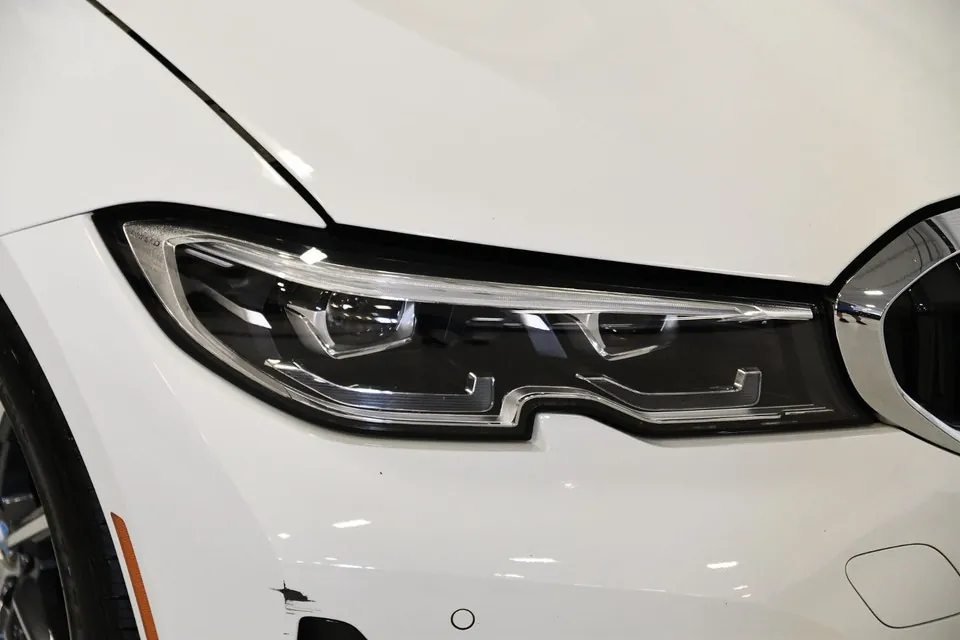 BMW 3 Series 2022 photo 3