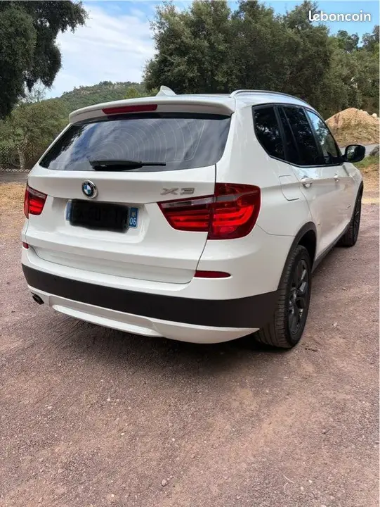 BMW X3 2011 photo 2