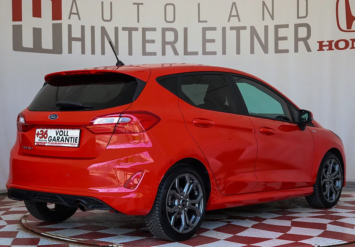 Ford Fiesta 2018 photo 2