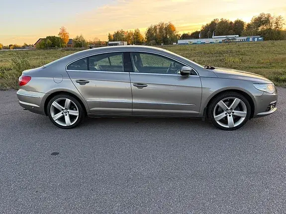 Volkswagen Passat Cc 2012 photo 3