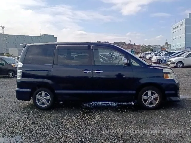 Toyota Voxy Z Kirameki 2007 photo 5