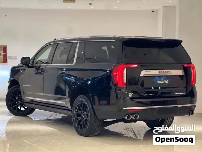 GMC Yukon 2022 photo 3