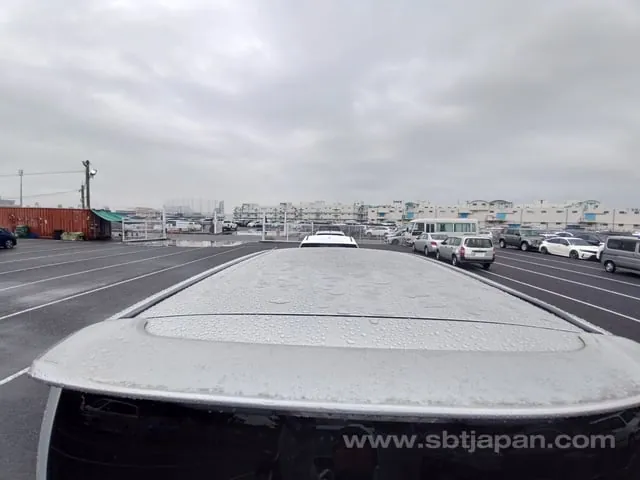 Toyota Voxy 2010 photo 5