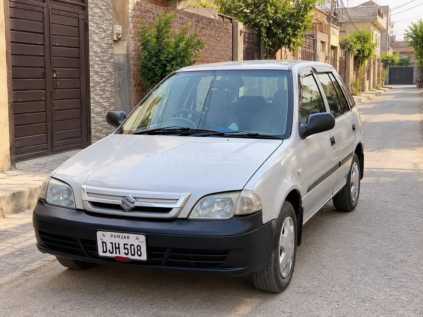 Suzuki Cultus