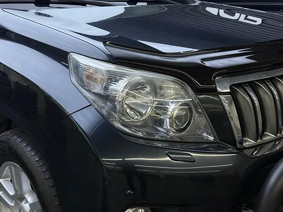 Toyota Land Cruiser 2011 photo 4