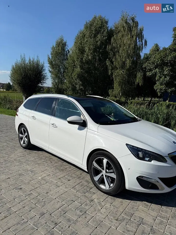 Peugeot 308 2015 photo 3