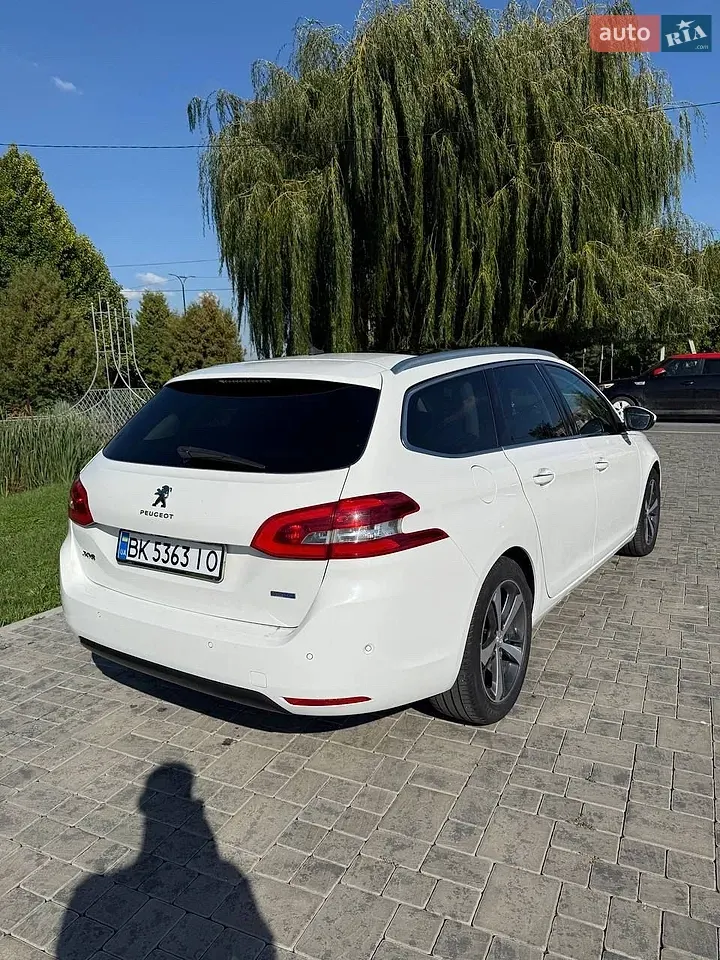 Peugeot 308 2015 photo 4