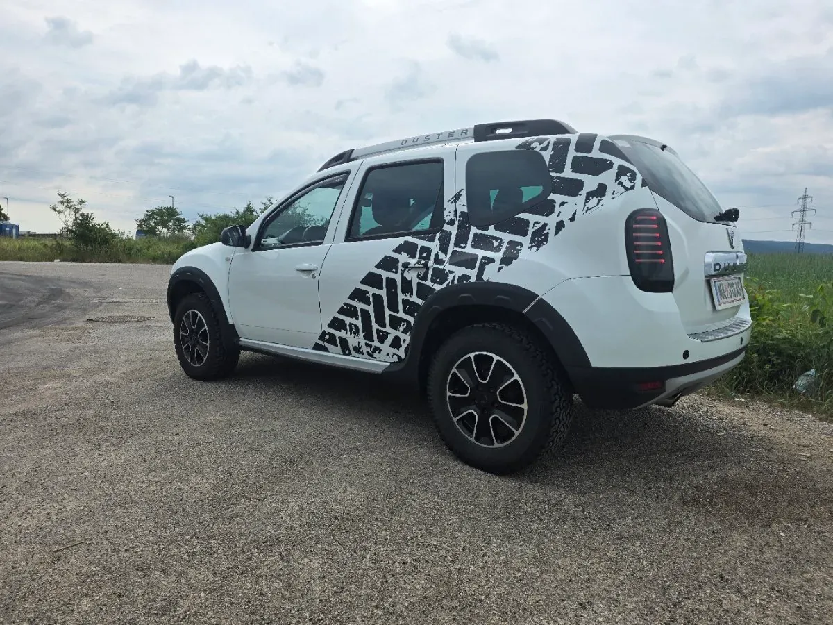 Dacia Duster 2016 photo 3