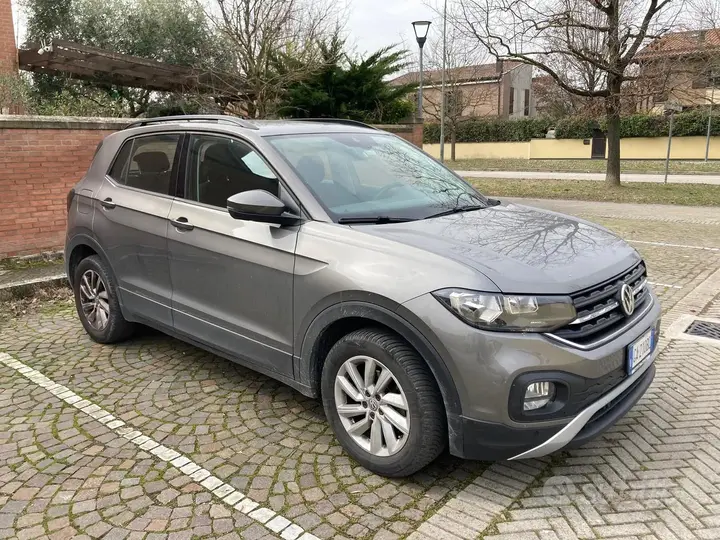 Volkswagen T-Cross 2020 photo 2
