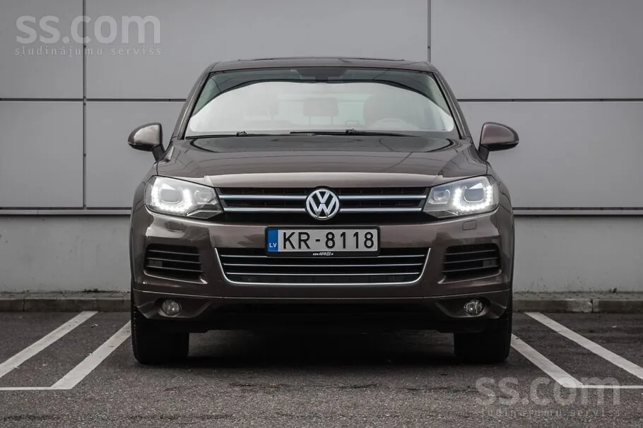 Volkswagen Touareg 2011 photo 2