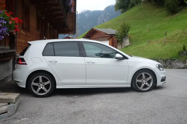 Volkswagen Golf 2017 photo 3