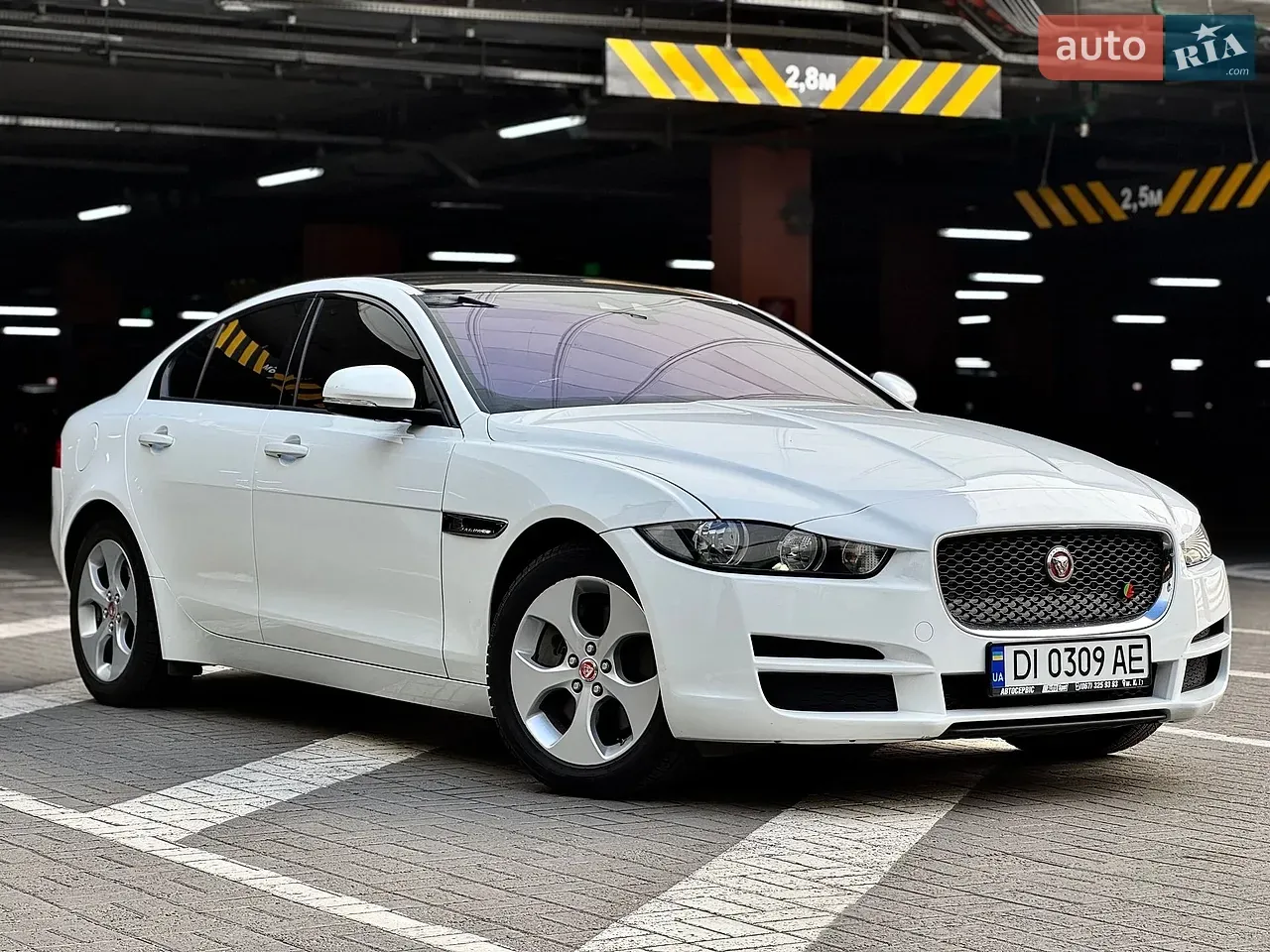 Jaguar Xe