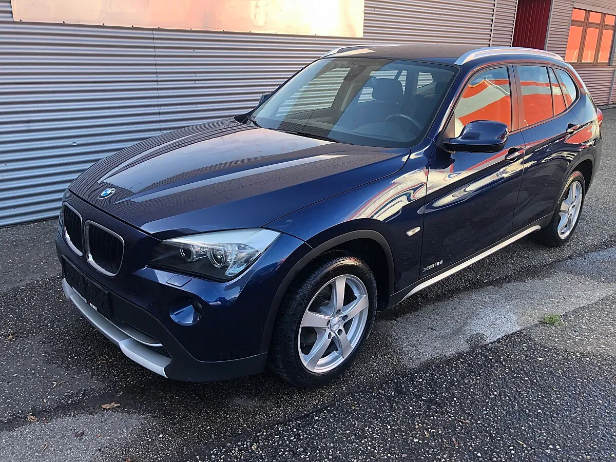 BMW Ix1 2012 photo 3