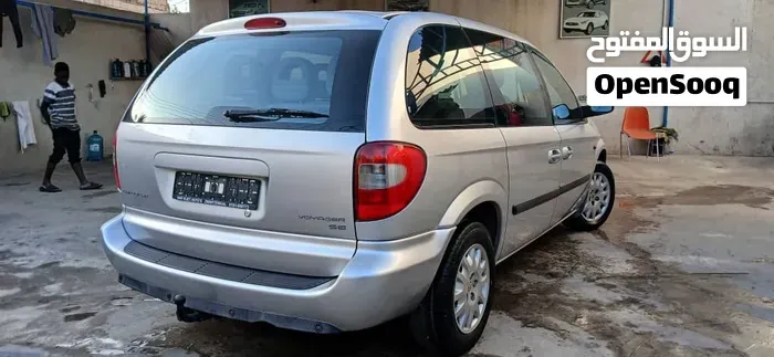 Chrysler Voyager 2004 photo 3