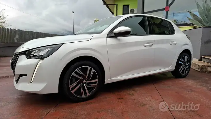 Peugeot 208 2021 photo 4