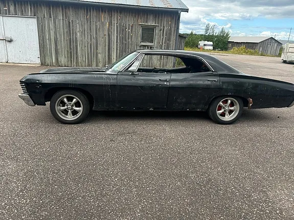 Chevrolet Impala 1967 photo 2