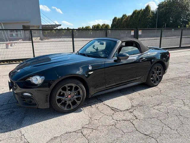 Abarth 124 Spider