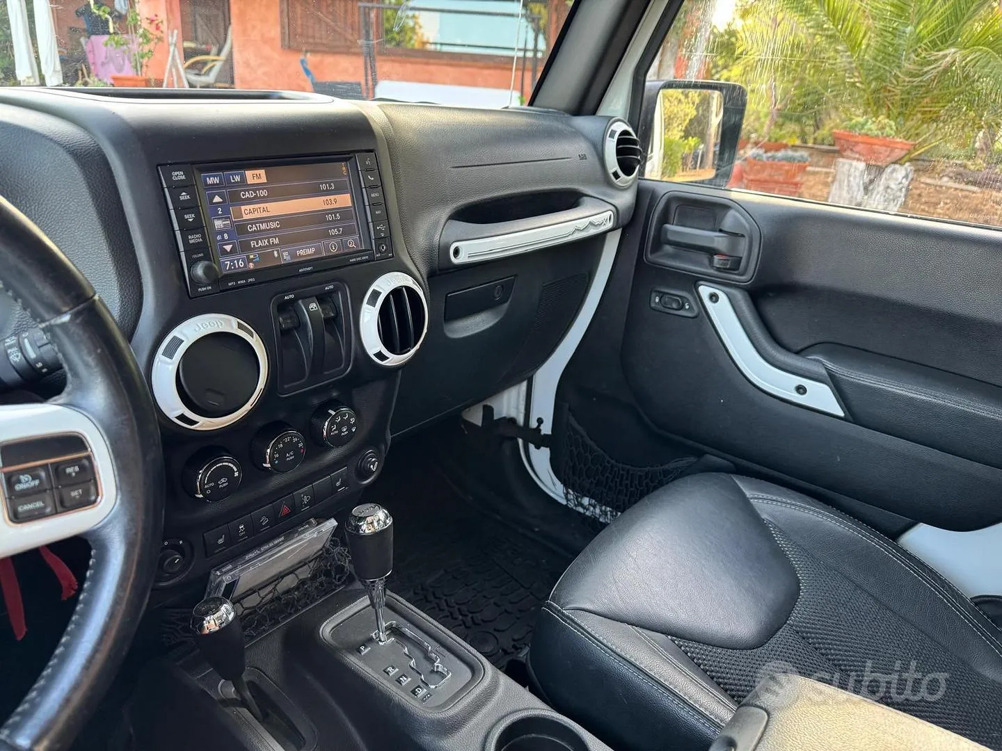 Jeep Wrangler 2015 photo 5