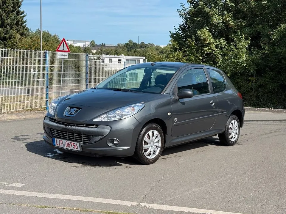 Peugeot 206