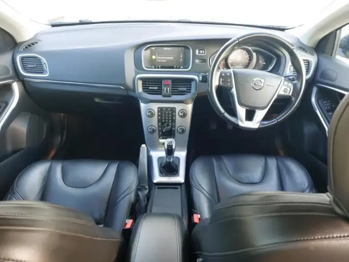 Volvo V40 2016 photo 3