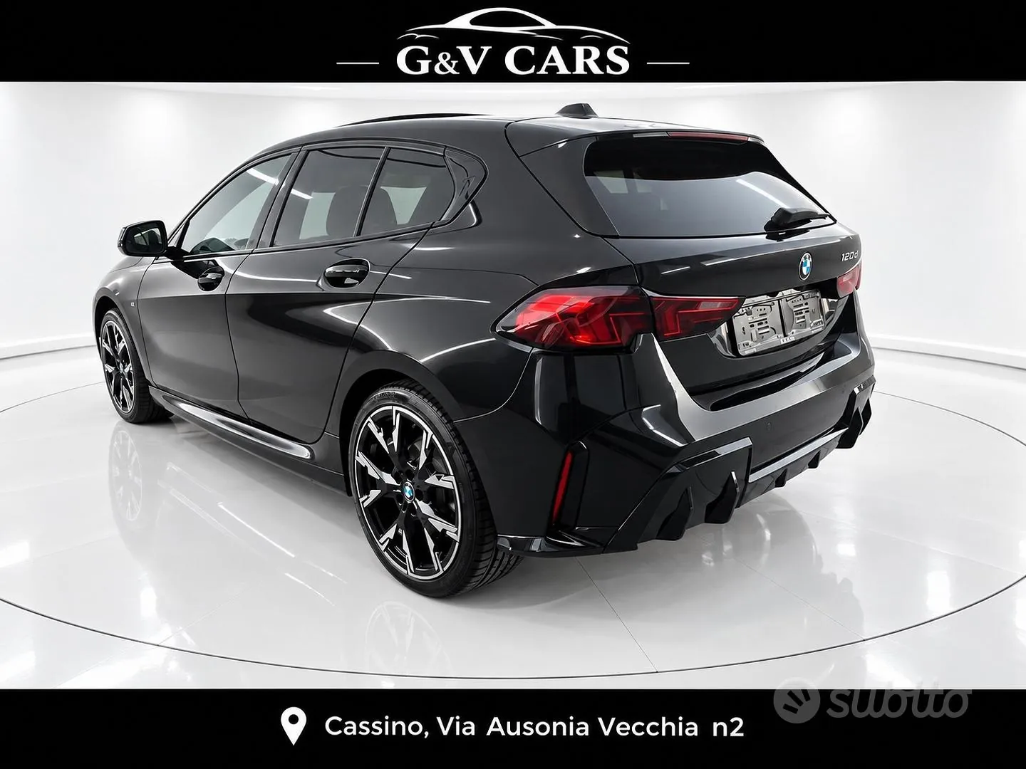 BMW 1 Series 2024 photo 2