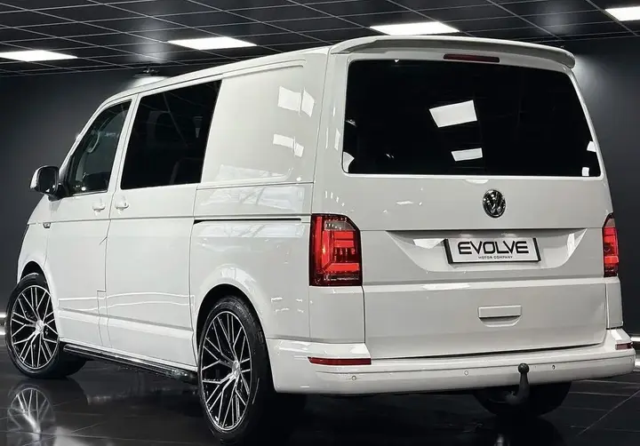 Volkswagen Transporter 2016 photo 2