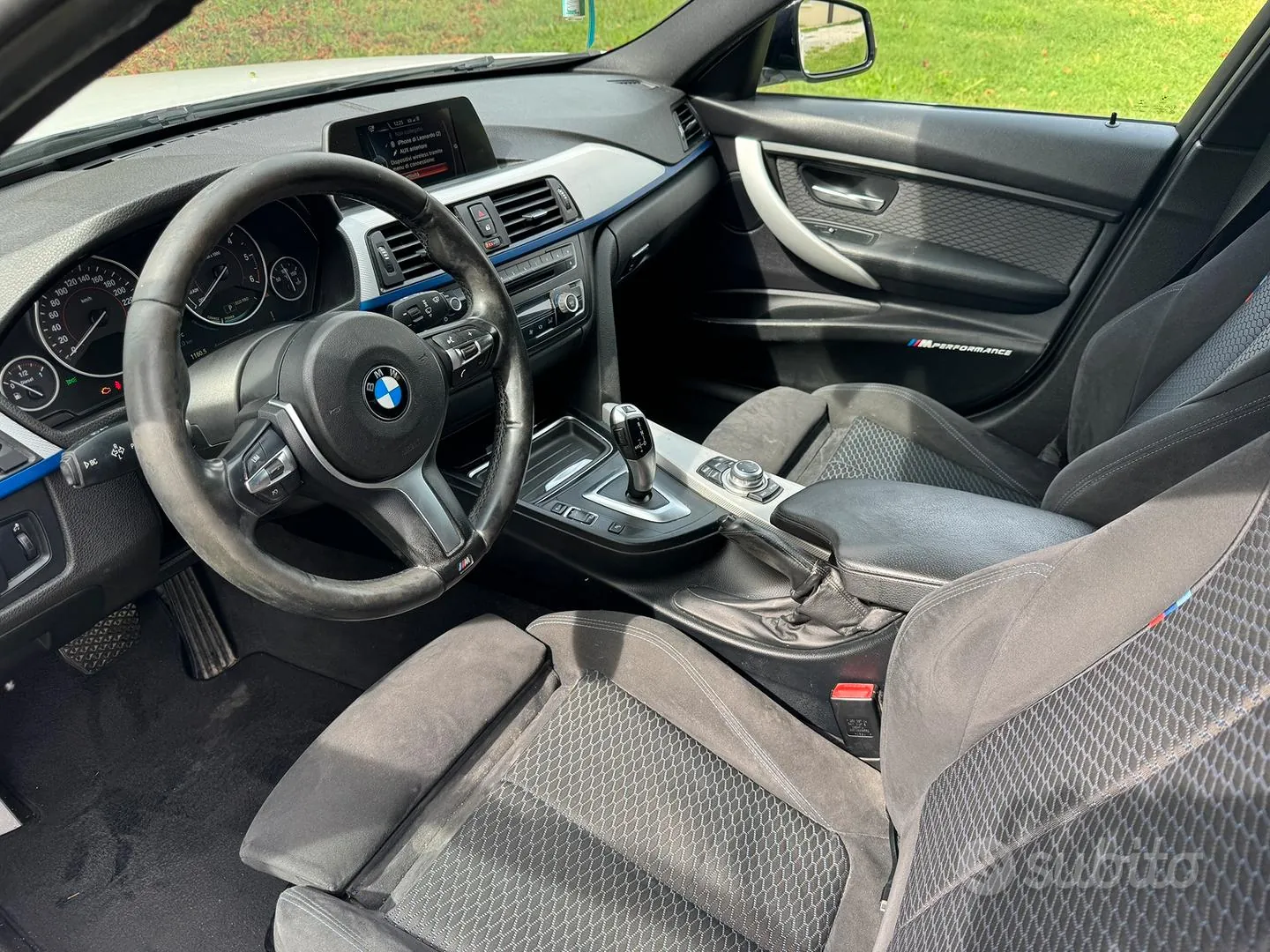 BMW 318D Touring 2015 photo 4