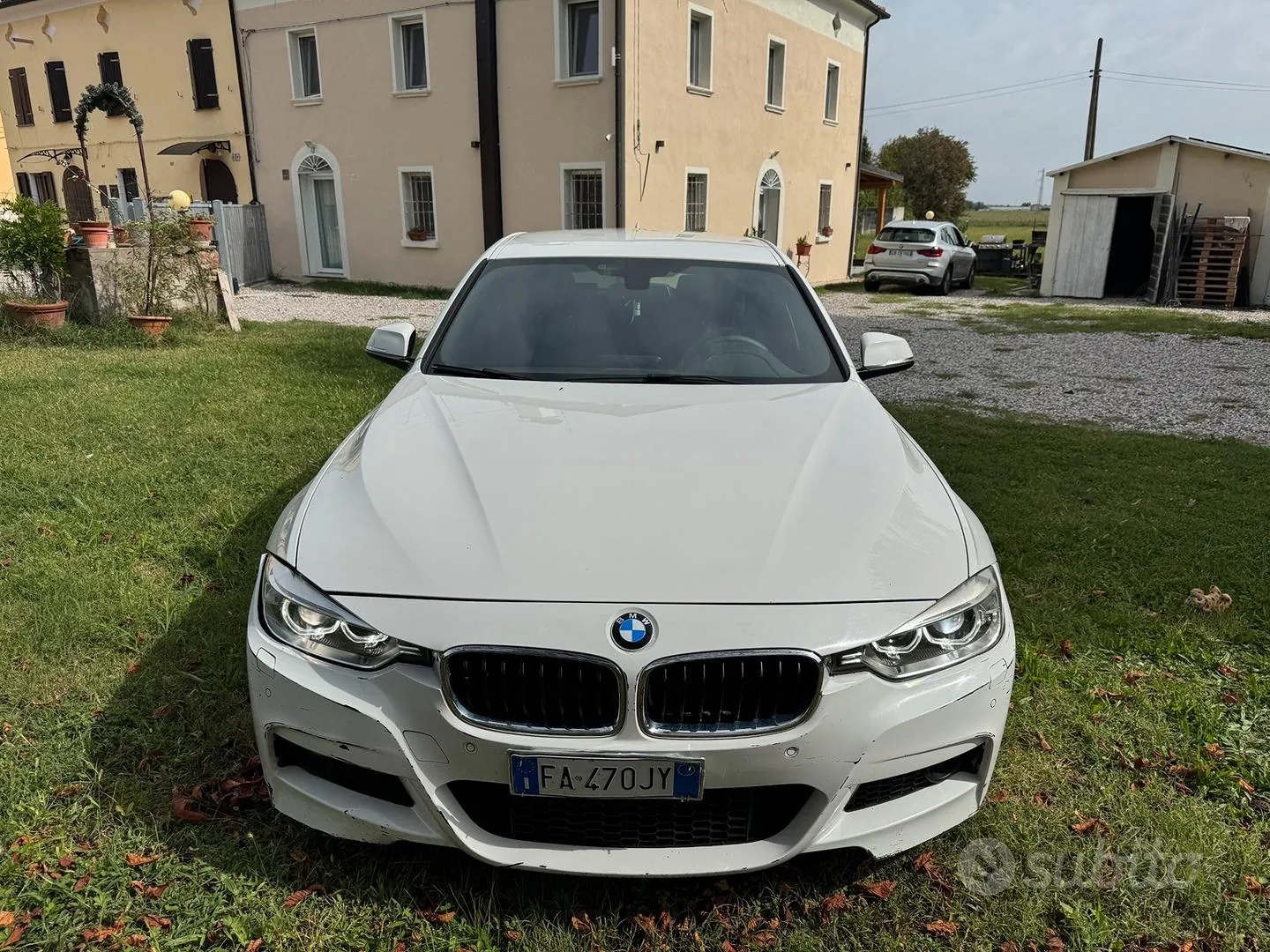 BMW 318D Touring 2015 photo 2