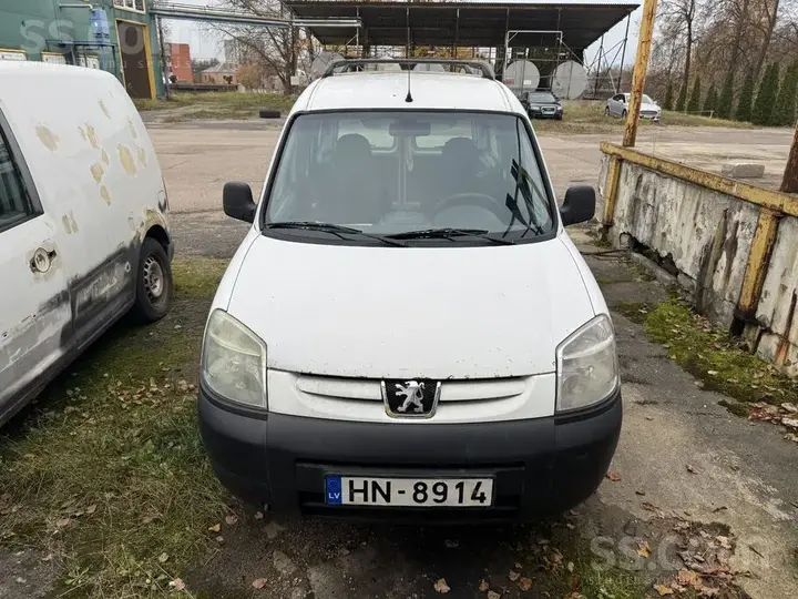 Peugeot Partner 2010 photo 3