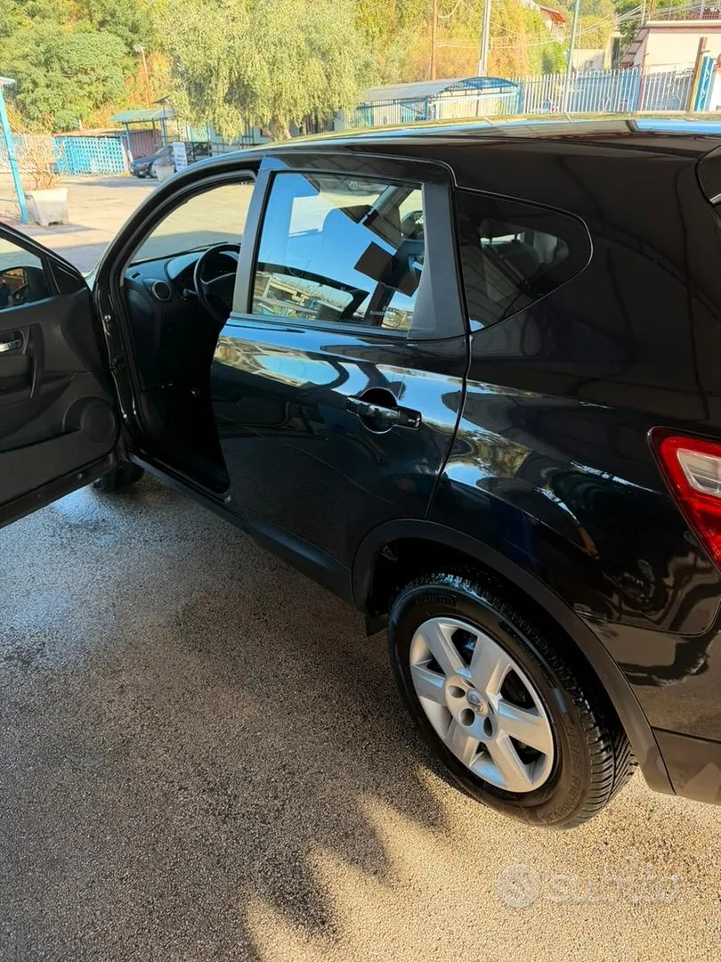 Nissan Qashqai 2011 photo 3